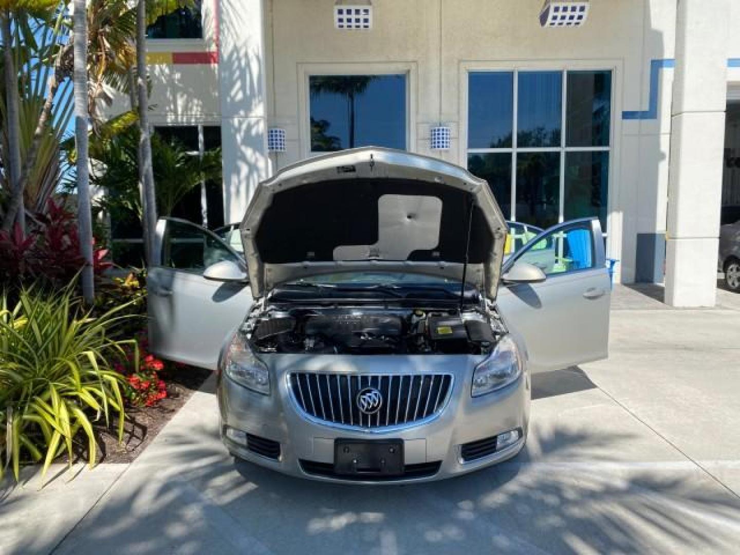 2011 Quicksilver Metallic /Cashmere Buick Regal SEDAN CXL LOW MILES 35,816 (W04GR5EC2B1) with an 2.4L Ecotec DOHC 4-Cyl SIDI Spark Ignition DI Engine engine, Automatic transmission, located at 4701 North Dixie Hwy, Pompano Beach, FL, 33064, (954) 422-2889, 26.240938, -80.123474 - OUR WEBPAGE FLORIDACARS1.COM HAS OVER 100 PHOTOS AND FREE CARFAX LINK 2011 Buick Regal CXL Sedan 4 DR 2.4L I4 F DOHC 16V Gasoline 30 MPG Front Wheel Drive Features ABS Brakes Air Conditioning Alloy Wheels AM/FM Stereo Automatic Transmission Auxiliary Audio Input Bluetooth Technology CD Audio Comfort- Photo#16