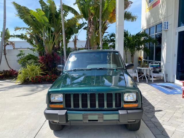 2000 Forest Green Pearl /Agate Jeep Cherokee Sport 1 OWNER 4X4 AC 4.0 6YL (1J4FF48S2YL) with an 4.0L SMFI I6 Power Tech Engine engine, Automatic transmission, located at 4701 North Dixie Hwy, Pompano Beach, FL, 33064, (954) 422-2889, 26.240938, -80.123474 - OUR WEBPAGE FLORIDACARS1.COM HAS OVER 100 PHOTOS AND FREE CARFAX LINK 2000 Jeep Cherokee Sport 4WD 4x4 4 Door Wagon/Sport Utility 4.0L I6 F Gasoline 22 MPG All Wheel Drive Features 4WD/AWD ABS Brakes Air Conditioning AM/FM Stereo Automatic Transmission Cassette Player CD Audio Cloth Seats Cruise Con - Photo#2