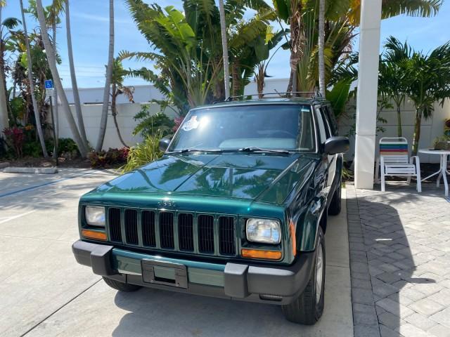 2000 Forest Green Pearl /Agate Jeep Cherokee Sport 1 OWNER 4X4 AC 4.0 6YL (1J4FF48S2YL) with an 4.0L SMFI I6 Power Tech Engine engine, Automatic transmission, located at 4701 North Dixie Hwy, Pompano Beach, FL, 33064, (954) 422-2889, 26.240938, -80.123474 - OUR WEBPAGE FLORIDACARS1.COM HAS OVER 100 PHOTOS AND FREE CARFAX LINK 2000 Jeep Cherokee Sport 4WD 4x4 4 Door Wagon/Sport Utility 4.0L I6 F Gasoline 22 MPG All Wheel Drive Features 4WD/AWD ABS Brakes Air Conditioning AM/FM Stereo Automatic Transmission Cassette Player CD Audio Cloth Seats Cruise Con - Photo#3