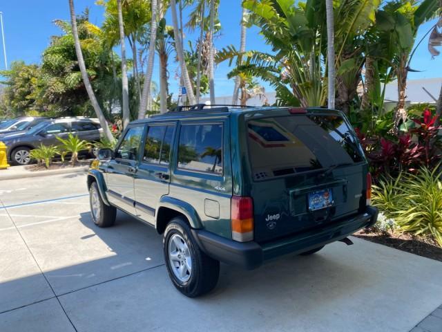2000 Forest Green Pearl /Agate Jeep Cherokee Sport 1 OWNER 4X4 AC 4.0 6YL (1J4FF48S2YL) with an 4.0L SMFI I6 Power Tech Engine engine, Automatic transmission, located at 4701 North Dixie Hwy, Pompano Beach, FL, 33064, (954) 422-2889, 26.240938, -80.123474 - OUR WEBPAGE FLORIDACARS1.COM HAS OVER 100 PHOTOS AND FREE CARFAX LINK 2000 Jeep Cherokee Sport 4WD 4x4 4 Door Wagon/Sport Utility 4.0L I6 F Gasoline 22 MPG All Wheel Drive Features 4WD/AWD ABS Brakes Air Conditioning AM/FM Stereo Automatic Transmission Cassette Player CD Audio Cloth Seats Cruise Con - Photo#5