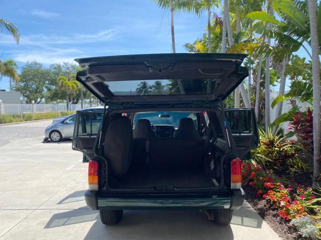2000 Forest Green Pearl /Agate Jeep Cherokee Sport 1 OWNER 4X4 AC 4.0 6YL (1J4FF48S2YL) with an 4.0L SMFI I6 Power Tech Engine engine, Automatic transmission, located at 4701 North Dixie Hwy, Pompano Beach, FL, 33064, (954) 422-2889, 26.240938, -80.123474 - OUR WEBPAGE FLORIDACARS1.COM HAS OVER 100 PHOTOS AND FREE CARFAX LINK 2000 Jeep Cherokee Sport 4WD 4x4 4 Door Wagon/Sport Utility 4.0L I6 F Gasoline 22 MPG All Wheel Drive Features 4WD/AWD ABS Brakes Air Conditioning AM/FM Stereo Automatic Transmission Cassette Player CD Audio Cloth Seats Cruise Con - Photo#15
