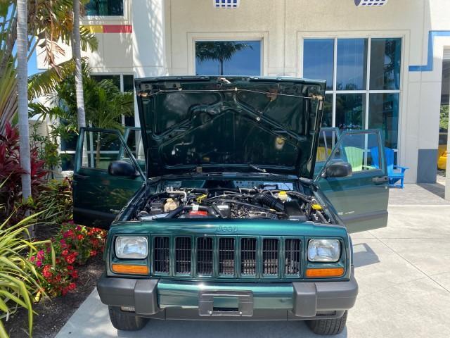2000 Forest Green Pearl /Agate Jeep Cherokee Sport 1 OWNER 4X4 AC 4.0 6YL (1J4FF48S2YL) with an 4.0L SMFI I6 Power Tech Engine engine, Automatic transmission, located at 4701 North Dixie Hwy, Pompano Beach, FL, 33064, (954) 422-2889, 26.240938, -80.123474 - OUR WEBPAGE FLORIDACARS1.COM HAS OVER 100 PHOTOS AND FREE CARFAX LINK 2000 Jeep Cherokee Sport 4WD 4x4 4 Door Wagon/Sport Utility 4.0L I6 F Gasoline 22 MPG All Wheel Drive Features 4WD/AWD ABS Brakes Air Conditioning AM/FM Stereo Automatic Transmission Cassette Player CD Audio Cloth Seats Cruise Con - Photo#17
