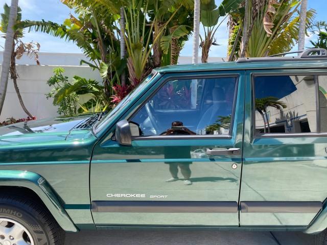 2000 Forest Green Pearl /Agate Jeep Cherokee Sport 1 OWNER 4X4 AC 4.0 6YL (1J4FF48S2YL) with an 4.0L SMFI I6 Power Tech Engine engine, Automatic transmission, located at 4701 North Dixie Hwy, Pompano Beach, FL, 33064, (954) 422-2889, 26.240938, -80.123474 - OUR WEBPAGE FLORIDACARS1.COM HAS OVER 100 PHOTOS AND FREE CARFAX LINK 2000 Jeep Cherokee Sport 4WD 4x4 4 Door Wagon/Sport Utility 4.0L I6 F Gasoline 22 MPG All Wheel Drive Features 4WD/AWD ABS Brakes Air Conditioning AM/FM Stereo Automatic Transmission Cassette Player CD Audio Cloth Seats Cruise Con - Photo#37