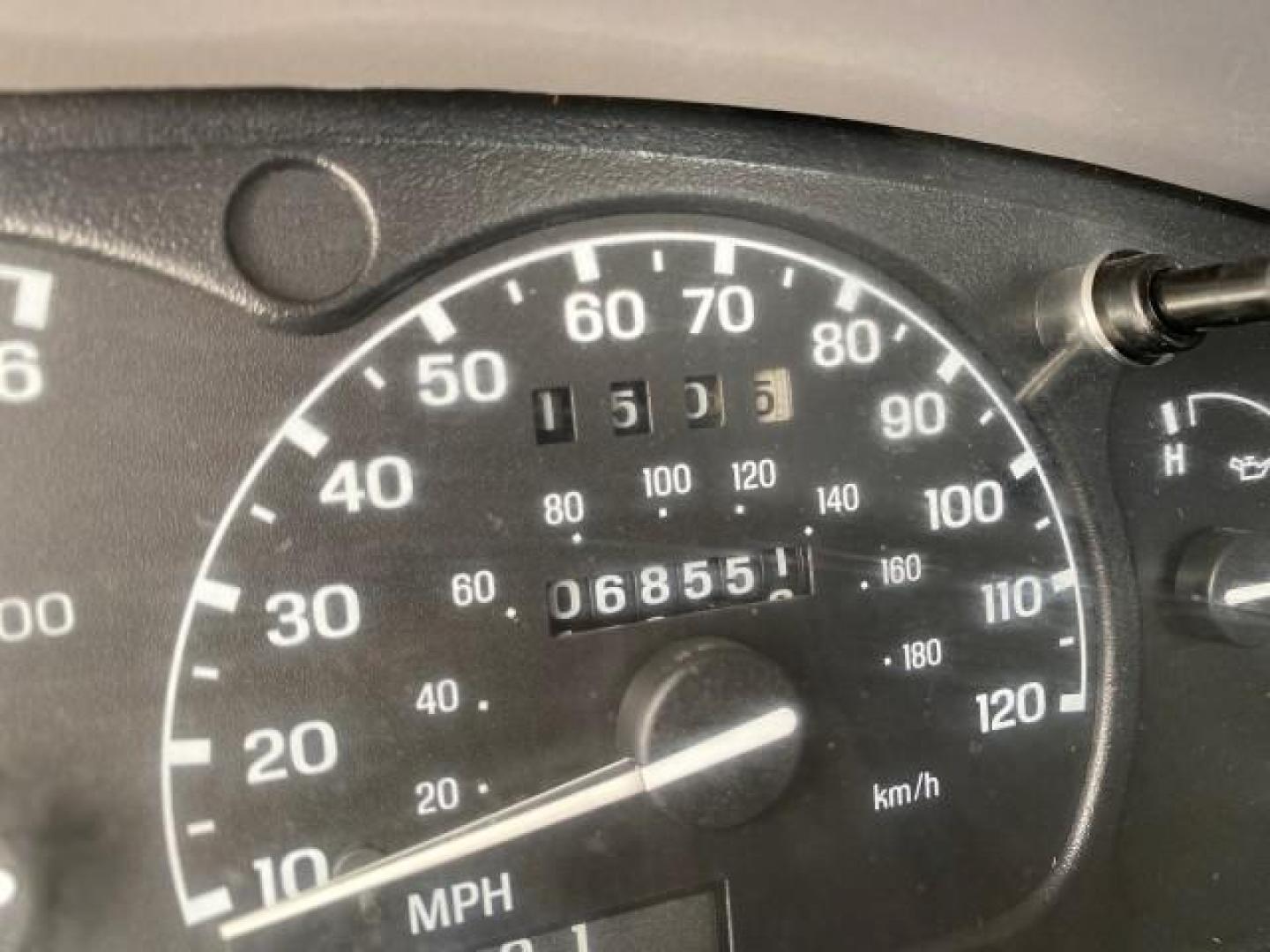 2002 Oxford White /Dark Graphite Ford Ranger Edge 1 OWNER LOW MILES 68,551 (1FTYR10U72P) with an 3.0L SEFI V6 Engine engine, Automatic transmission, located at 4701 North Dixie Hwy, Pompano Beach, FL, 33064, (954) 422-2889, 26.240938, -80.123474 - OUR WEBPAGE FLORIDACARS1.COM HAS OVER 100 PHOTOS AND FREE CARFAX LINK 2002 Ford Ranger Edge 1 OWNER Pickup 3.0L V6 F OHV Gasoline 22 MPG Rear Wheel Drive Features ABS Brakes Air Conditioning AM/FM Stereo Automatic Transmission Bed Liner CD Audio Vinyl Seats 2002 Ford Ranger Edge Regular Cab 2WD is a- Photo#17