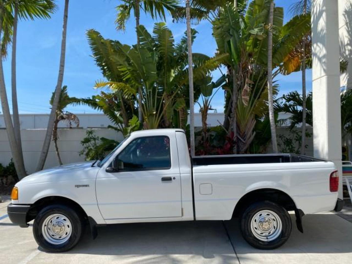 2002 Oxford White /Dark Graphite Ford Ranger Edge 1 OWNER LOW MILES 68,551 (1FTYR10U72P) with an 3.0L SEFI V6 Engine engine, Automatic transmission, located at 4701 North Dixie Hwy, Pompano Beach, FL, 33064, (954) 422-2889, 26.240938, -80.123474 - OUR WEBPAGE FLORIDACARS1.COM HAS OVER 100 PHOTOS AND FREE CARFAX LINK 2002 Ford Ranger Edge 1 OWNER Pickup 3.0L V6 F OHV Gasoline 22 MPG Rear Wheel Drive Features ABS Brakes Air Conditioning AM/FM Stereo Automatic Transmission Bed Liner CD Audio Vinyl Seats 2002 Ford Ranger Edge Regular Cab 2WD is a- Photo#30