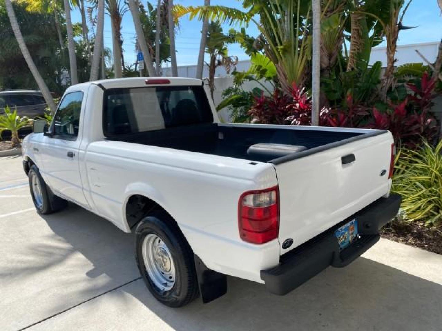 2002 Oxford White /Dark Graphite Ford Ranger Edge 1 OWNER LOW MILES 68,551 (1FTYR10U72P) with an 3.0L SEFI V6 Engine engine, Automatic transmission, located at 4701 North Dixie Hwy, Pompano Beach, FL, 33064, (954) 422-2889, 26.240938, -80.123474 - OUR WEBPAGE FLORIDACARS1.COM HAS OVER 100 PHOTOS AND FREE CARFAX LINK 2002 Ford Ranger Edge 1 OWNER Pickup 3.0L V6 F OHV Gasoline 22 MPG Rear Wheel Drive Features ABS Brakes Air Conditioning AM/FM Stereo Automatic Transmission Bed Liner CD Audio Vinyl Seats 2002 Ford Ranger Edge Regular Cab 2WD is a- Photo#32