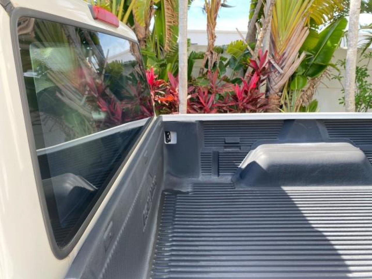 2002 Oxford White /Dark Graphite Ford Ranger Edge 1 OWNER LOW MILES 68,551 (1FTYR10U72P) with an 3.0L SEFI V6 Engine engine, Automatic transmission, located at 4701 North Dixie Hwy, Pompano Beach, FL, 33064, (954) 422-2889, 26.240938, -80.123474 - OUR WEBPAGE FLORIDACARS1.COM HAS OVER 100 PHOTOS AND FREE CARFAX LINK 2002 Ford Ranger Edge 1 OWNER Pickup 3.0L V6 F OHV Gasoline 22 MPG Rear Wheel Drive Features ABS Brakes Air Conditioning AM/FM Stereo Automatic Transmission Bed Liner CD Audio Vinyl Seats 2002 Ford Ranger Edge Regular Cab 2WD is a- Photo#71
