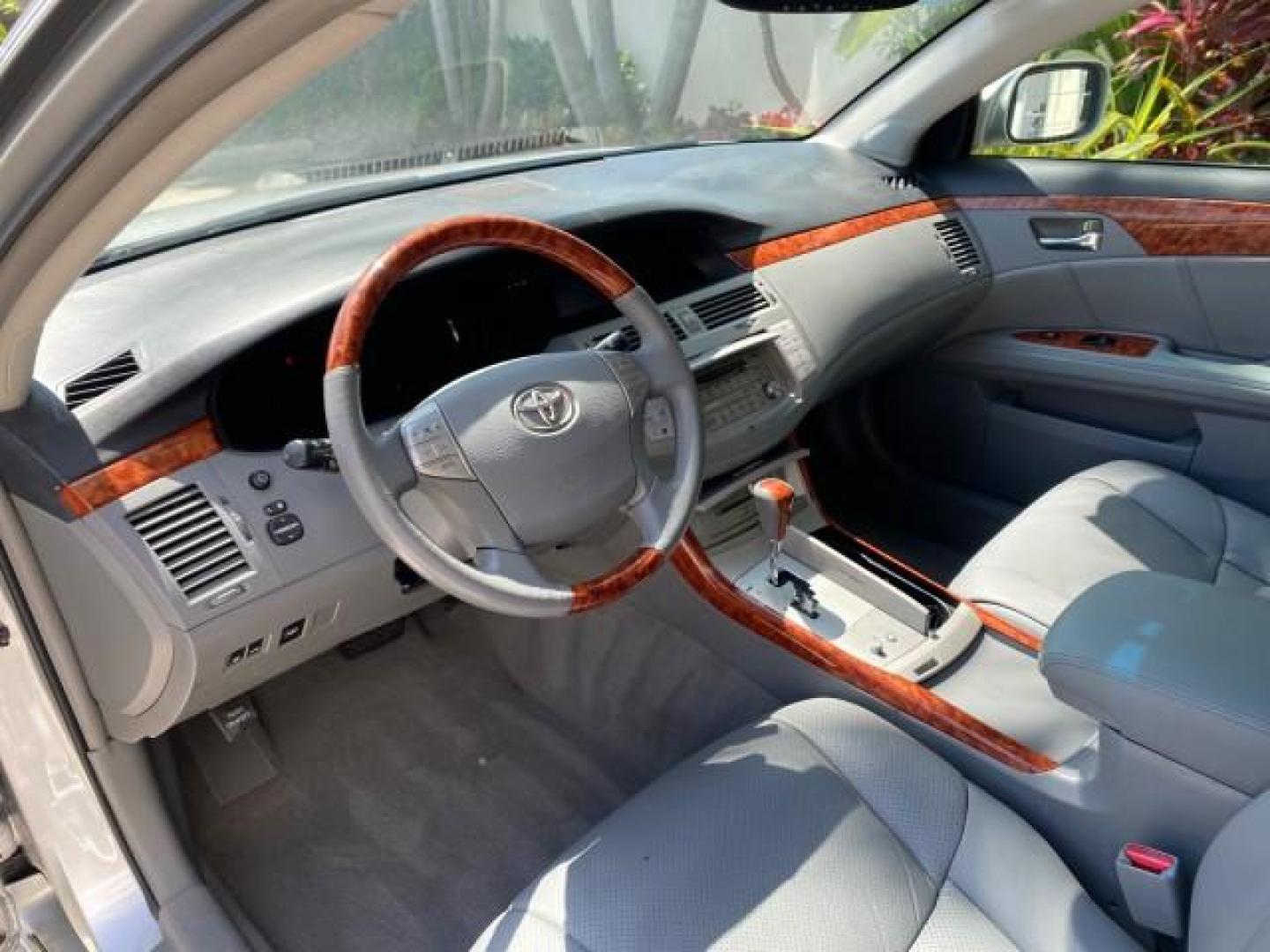 2007 Titanium Metallic /Graphite Toyota Avalon SUNROOF Limited LOW MILES 48,568 (4T1BK36B57U) with an 3.5L DOHC EFI 24-Valve V6 Engine engine, Automatic transmission, located at 4701 North Dixie Hwy, Pompano Beach, FL, 33064, (954) 422-2889, 26.240938, -80.123474 - OUR WEBPAGE FLORIDACARS1.COM HAS OVER 100 PHOTOS AND FREE CARFAX LINK 2007 Toyota Avalon LIMITED Sedan 4 DR 3.5L V6 F DOHC 24V Gasoline 28 MPG Front Wheel Drive Features A/C Seat(s) ABS Brakes Air Conditioning Alloy Wheels AM/FM Stereo Automatic Transmission Auxiliary Audio Input Cassette Player CD- Photo#47