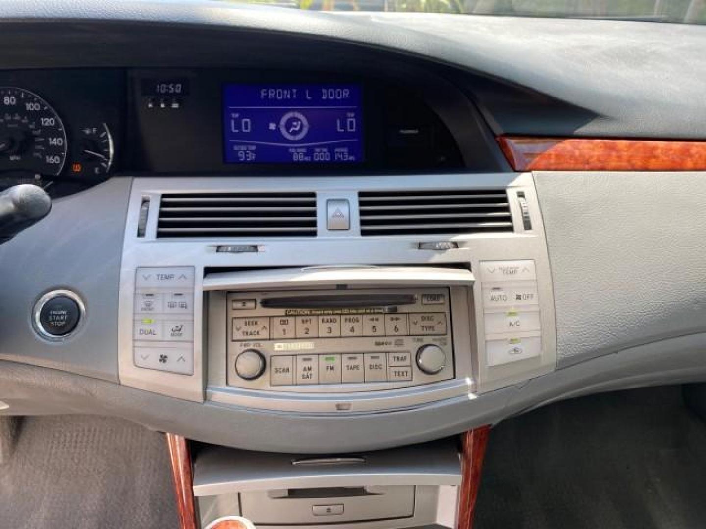 2007 Titanium Metallic /Graphite Toyota Avalon SUNROOF Limited LOW MILES 48,568 (4T1BK36B57U) with an 3.5L DOHC EFI 24-Valve V6 Engine engine, Automatic transmission, located at 4701 North Dixie Hwy, Pompano Beach, FL, 33064, (954) 422-2889, 26.240938, -80.123474 - OUR WEBPAGE FLORIDACARS1.COM HAS OVER 100 PHOTOS AND FREE CARFAX LINK 2007 Toyota Avalon LIMITED Sedan 4 DR 3.5L V6 F DOHC 24V Gasoline 28 MPG Front Wheel Drive Features A/C Seat(s) ABS Brakes Air Conditioning Alloy Wheels AM/FM Stereo Automatic Transmission Auxiliary Audio Input Cassette Player CD- Photo#57
