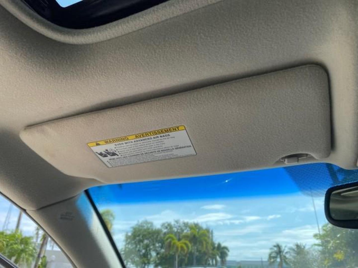 2007 Titanium Metallic /Graphite Toyota Avalon SUNROOF Limited LOW MILES 48,568 (4T1BK36B57U) with an 3.5L DOHC EFI 24-Valve V6 Engine engine, Automatic transmission, located at 4701 North Dixie Hwy, Pompano Beach, FL, 33064, (954) 422-2889, 26.240938, -80.123474 - OUR WEBPAGE FLORIDACARS1.COM HAS OVER 100 PHOTOS AND FREE CARFAX LINK 2007 Toyota Avalon LIMITED Sedan 4 DR 3.5L V6 F DOHC 24V Gasoline 28 MPG Front Wheel Drive Features A/C Seat(s) ABS Brakes Air Conditioning Alloy Wheels AM/FM Stereo Automatic Transmission Auxiliary Audio Input Cassette Player CD- Photo#69
