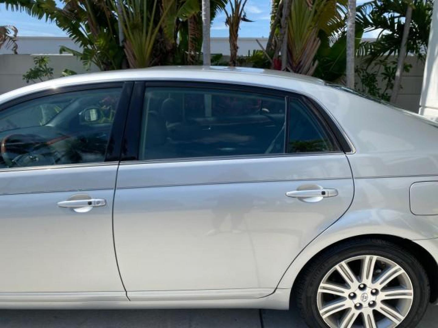 2007 Titanium Metallic /Graphite Toyota Avalon SUNROOF Limited LOW MILES 48,568 (4T1BK36B57U) with an 3.5L DOHC EFI 24-Valve V6 Engine engine, Automatic transmission, located at 4701 North Dixie Hwy, Pompano Beach, FL, 33064, (954) 422-2889, 26.240938, -80.123474 - OUR WEBPAGE FLORIDACARS1.COM HAS OVER 100 PHOTOS AND FREE CARFAX LINK 2007 Toyota Avalon LIMITED Sedan 4 DR 3.5L V6 F DOHC 24V Gasoline 28 MPG Front Wheel Drive Features A/C Seat(s) ABS Brakes Air Conditioning Alloy Wheels AM/FM Stereo Automatic Transmission Auxiliary Audio Input Cassette Player CD- Photo#77