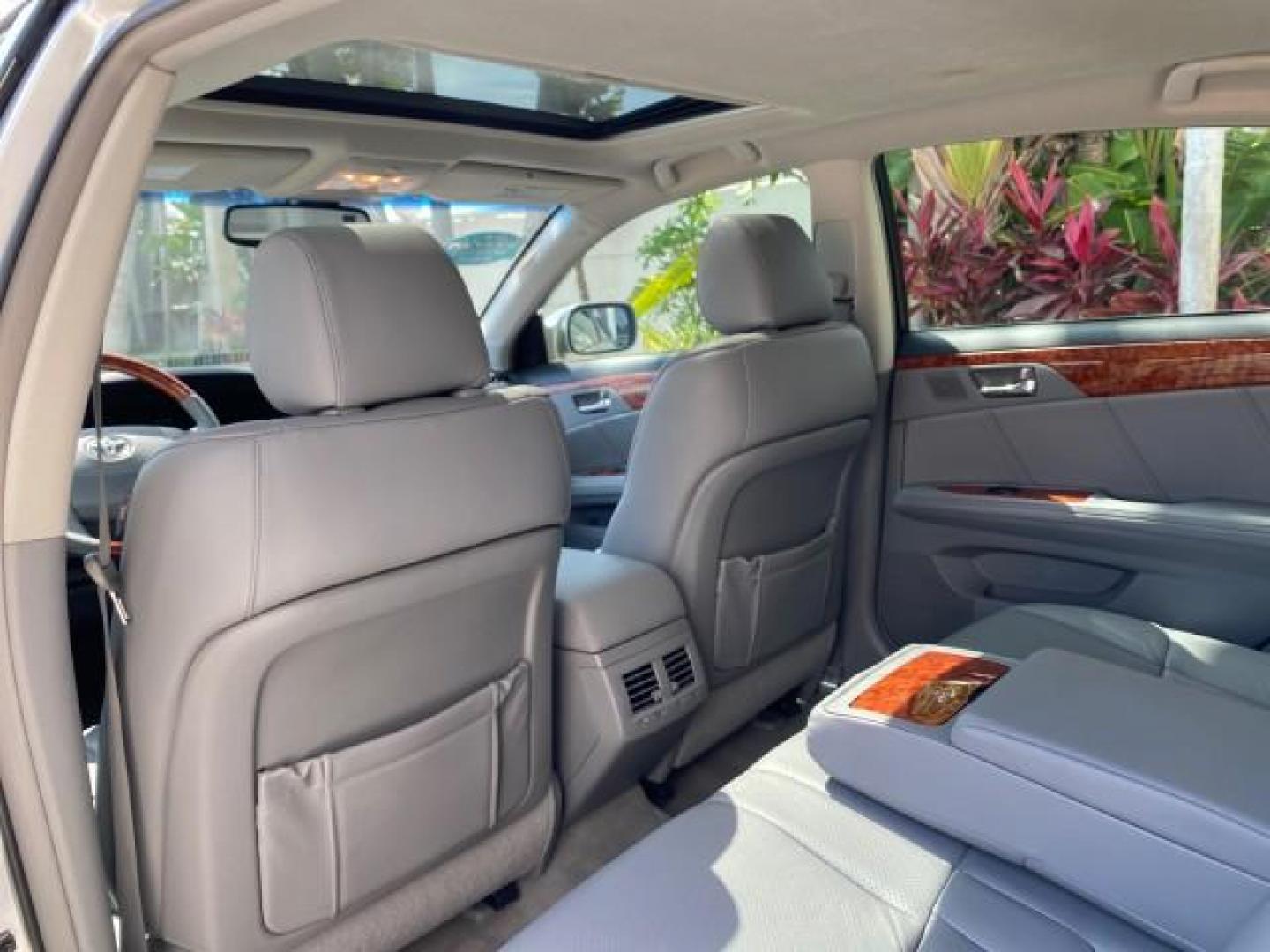 2007 Titanium Metallic /Graphite Toyota Avalon SUNROOF Limited LOW MILES 48,568 (4T1BK36B57U) with an 3.5L DOHC EFI 24-Valve V6 Engine engine, Automatic transmission, located at 4701 North Dixie Hwy, Pompano Beach, FL, 33064, (954) 422-2889, 26.240938, -80.123474 - OUR WEBPAGE FLORIDACARS1.COM HAS OVER 100 PHOTOS AND FREE CARFAX LINK 2007 Toyota Avalon LIMITED Sedan 4 DR 3.5L V6 F DOHC 24V Gasoline 28 MPG Front Wheel Drive Features A/C Seat(s) ABS Brakes Air Conditioning Alloy Wheels AM/FM Stereo Automatic Transmission Auxiliary Audio Input Cassette Player CD- Photo#85