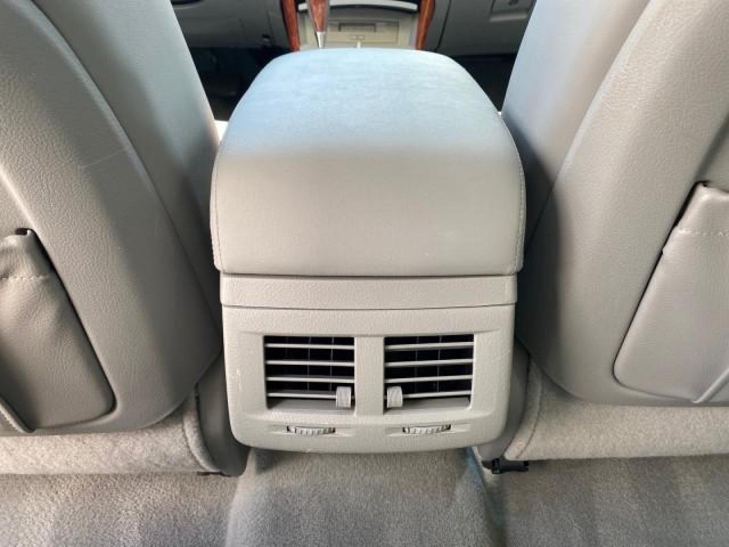 2007 Titanium Metallic /Graphite Toyota Avalon SUNROOF Limited LOW MILES 48,568 (4T1BK36B57U) with an 3.5L DOHC EFI 24-Valve V6 Engine engine, Automatic transmission, located at 4701 North Dixie Hwy, Pompano Beach, FL, 33064, (954) 422-2889, 26.240938, -80.123474 - OUR WEBPAGE FLORIDACARS1.COM HAS OVER 100 PHOTOS AND FREE CARFAX LINK 2007 Toyota Avalon LIMITED Sedan 4 DR 3.5L V6 F DOHC 24V Gasoline 28 MPG Front Wheel Drive Features A/C Seat(s) ABS Brakes Air Conditioning Alloy Wheels AM/FM Stereo Automatic Transmission Auxiliary Audio Input Cassette Player CD- Photo#86