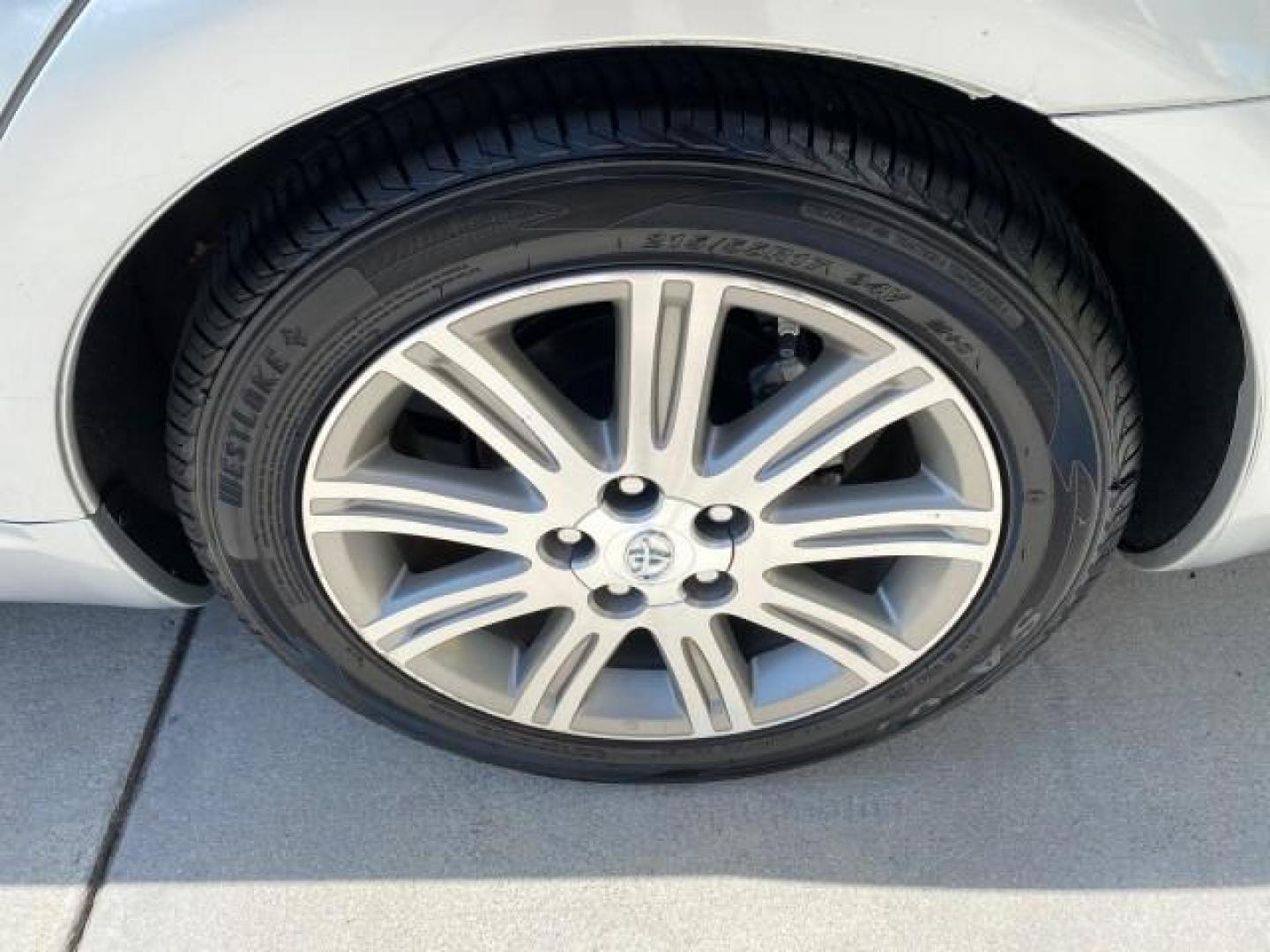 2007 Titanium Metallic /Graphite Toyota Avalon SUNROOF Limited LOW MILES 48,568 (4T1BK36B57U) with an 3.5L DOHC EFI 24-Valve V6 Engine engine, Automatic transmission, located at 4701 North Dixie Hwy, Pompano Beach, FL, 33064, (954) 422-2889, 26.240938, -80.123474 - OUR WEBPAGE FLORIDACARS1.COM HAS OVER 100 PHOTOS AND FREE CARFAX LINK 2007 Toyota Avalon LIMITED Sedan 4 DR 3.5L V6 F DOHC 24V Gasoline 28 MPG Front Wheel Drive Features A/C Seat(s) ABS Brakes Air Conditioning Alloy Wheels AM/FM Stereo Automatic Transmission Auxiliary Audio Input Cassette Player CD- Photo#91