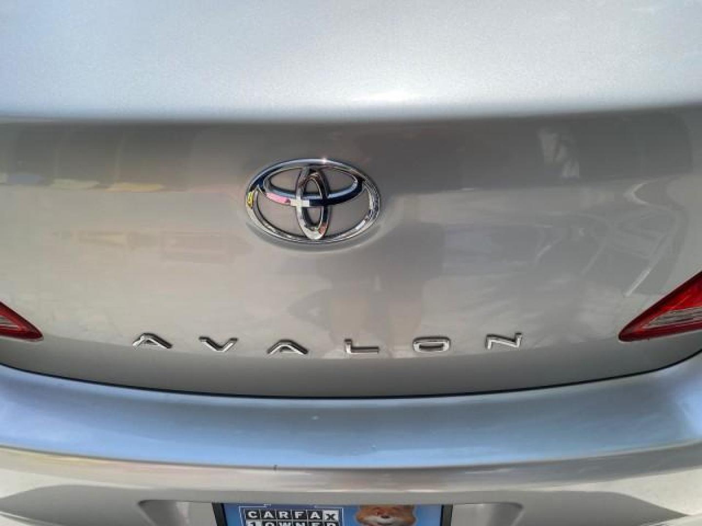 2007 Titanium Metallic /Graphite Toyota Avalon SUNROOF Limited LOW MILES 48,568 (4T1BK36B57U) with an 3.5L DOHC EFI 24-Valve V6 Engine engine, Automatic transmission, located at 4701 North Dixie Hwy, Pompano Beach, FL, 33064, (954) 422-2889, 26.240938, -80.123474 - OUR WEBPAGE FLORIDACARS1.COM HAS OVER 100 PHOTOS AND FREE CARFAX LINK 2007 Toyota Avalon LIMITED Sedan 4 DR 3.5L V6 F DOHC 24V Gasoline 28 MPG Front Wheel Drive Features A/C Seat(s) ABS Brakes Air Conditioning Alloy Wheels AM/FM Stereo Automatic Transmission Auxiliary Audio Input Cassette Player CD- Photo#98