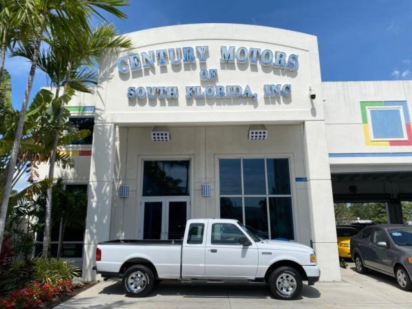2011 Oxford White /Medium Dark Flint Ford Ranger X CAB XLT LOW MILES 44,686 (1FTKR4EE4BP) with an 4.0L SOHC V6 Engine engine, Automatic transmission, located at 4701 North Dixie Hwy, Pompano Beach, FL, 33064, (954) 422-2889, 26.240938, -80.123474 - OUR WEBPAGE FLORIDACARS1.COM HAS OVER 100 PHOTOS AND FREE CARFAX LINK 2011 Ford Ranger XLT 4 Door Extended Cab Pickup 4.0L V6 F SOHC 16V Gasoline 21 MPG Rear Wheel Drive Features ABS Brakes Air Conditioning AM/FM Stereo Automatic Transmission Auxiliary Audio Input Bed Liner CD Audio Cloth Seats Crui- Photo#0