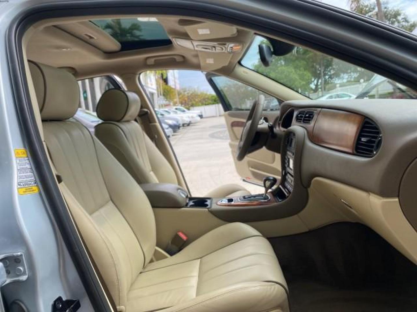 2008 Lunar Grey /Champagne Jaguar S-TYPE 3.0 1 OWNER LOW MILES 27,291 (SAJWA01A58F) with an 3.0L DOHC MPFI 24-Valve V6 Engine engine, Automatic transmission, located at 4701 North Dixie Hwy, Pompano Beach, FL, 33064, (954) 422-2889, 26.240938, -80.123474 - OUR WEBPAGE FLORIDACARS1.COM HAS OVER 100 PHOTOS AND FREE CARFAX LINK 2008 Jaguar S-Type 3.0 1 OWNER Sedan 4 DR 3.0L V6 F DOHC 24V Gasoline 28 MPG Rear Wheel Drive Features ABS Brakes Air Conditioning Alloy Wheels AM/FM Stereo Automatic Transmission CD Audio Cruise Control Front Seat Heaters Leather- Photo#12