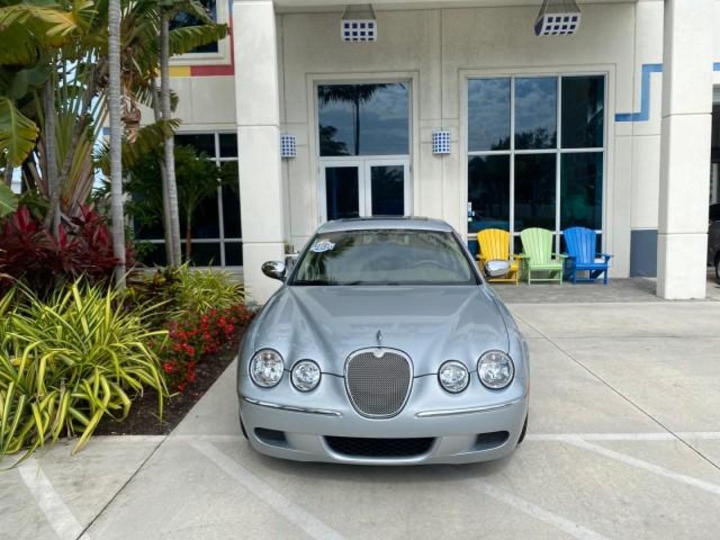 2008 Lunar Grey /Champagne Jaguar S-TYPE 3.0 1 OWNER LOW MILES 27,291 (SAJWA01A58F) with an 3.0L DOHC MPFI 24-Valve V6 Engine engine, Automatic transmission, located at 4701 North Dixie Hwy, Pompano Beach, FL, 33064, (954) 422-2889, 26.240938, -80.123474 - OUR WEBPAGE FLORIDACARS1.COM HAS OVER 100 PHOTOS AND FREE CARFAX LINK 2008 Jaguar S-Type 3.0 1 OWNER Sedan 4 DR 3.0L V6 F DOHC 24V Gasoline 28 MPG Rear Wheel Drive Features ABS Brakes Air Conditioning Alloy Wheels AM/FM Stereo Automatic Transmission CD Audio Cruise Control Front Seat Heaters Leather- Photo#26
