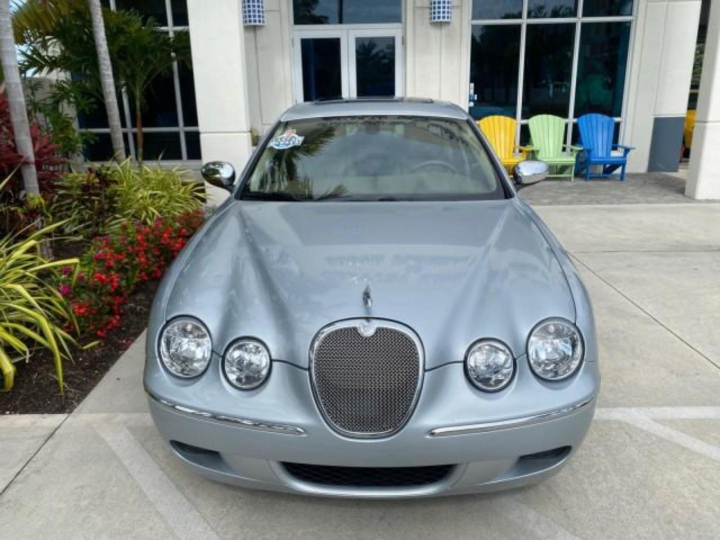 2008 Lunar Grey /Champagne Jaguar S-TYPE 3.0 1 OWNER LOW MILES 27,291 (SAJWA01A58F) with an 3.0L DOHC MPFI 24-Valve V6 Engine engine, Automatic transmission, located at 4701 North Dixie Hwy, Pompano Beach, FL, 33064, (954) 422-2889, 26.240938, -80.123474 - OUR WEBPAGE FLORIDACARS1.COM HAS OVER 100 PHOTOS AND FREE CARFAX LINK 2008 Jaguar S-Type 3.0 1 OWNER Sedan 4 DR 3.0L V6 F DOHC 24V Gasoline 28 MPG Rear Wheel Drive Features ABS Brakes Air Conditioning Alloy Wheels AM/FM Stereo Automatic Transmission CD Audio Cruise Control Front Seat Heaters Leather- Photo#27