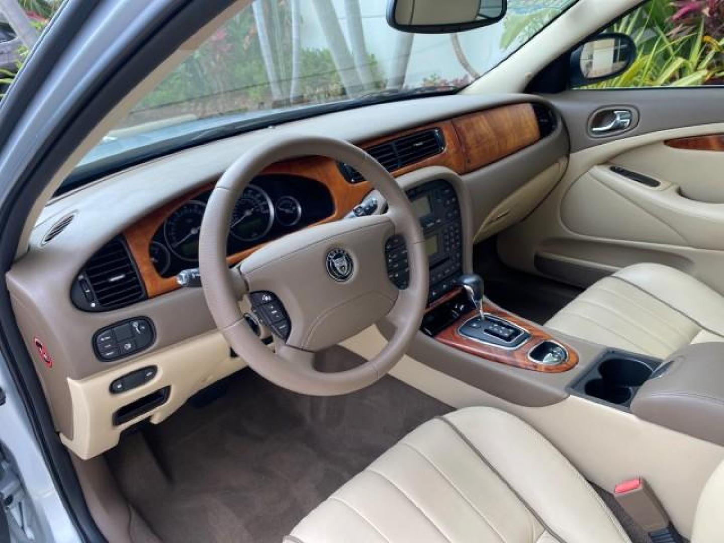 2008 Lunar Grey /Champagne Jaguar S-TYPE 3.0 1 OWNER LOW MILES 27,291 (SAJWA01A58F) with an 3.0L DOHC MPFI 24-Valve V6 Engine engine, Automatic transmission, located at 4701 North Dixie Hwy, Pompano Beach, FL, 33064, (954) 422-2889, 26.240938, -80.123474 - OUR WEBPAGE FLORIDACARS1.COM HAS OVER 100 PHOTOS AND FREE CARFAX LINK 2008 Jaguar S-Type 3.0 1 OWNER Sedan 4 DR 3.0L V6 F DOHC 24V Gasoline 28 MPG Rear Wheel Drive Features ABS Brakes Air Conditioning Alloy Wheels AM/FM Stereo Automatic Transmission CD Audio Cruise Control Front Seat Heaters Leather- Photo#48