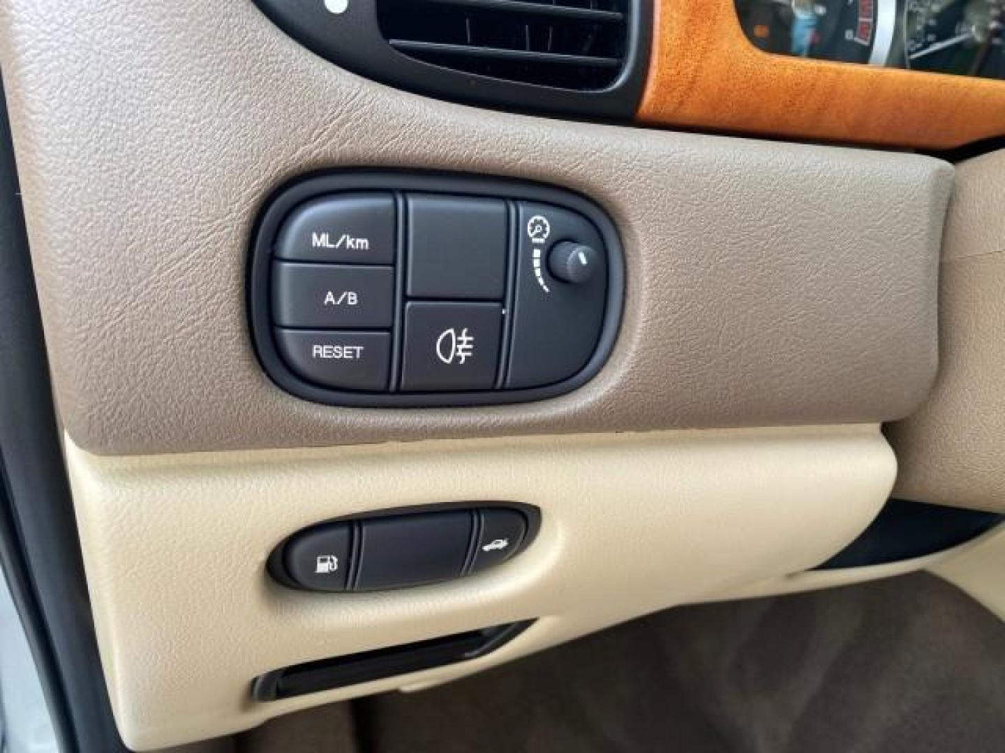 2008 Lunar Grey /Champagne Jaguar S-TYPE 3.0 1 OWNER LOW MILES 27,291 (SAJWA01A58F) with an 3.0L DOHC MPFI 24-Valve V6 Engine engine, Automatic transmission, located at 4701 North Dixie Hwy, Pompano Beach, FL, 33064, (954) 422-2889, 26.240938, -80.123474 - OUR WEBPAGE FLORIDACARS1.COM HAS OVER 100 PHOTOS AND FREE CARFAX LINK 2008 Jaguar S-Type 3.0 1 OWNER Sedan 4 DR 3.0L V6 F DOHC 24V Gasoline 28 MPG Rear Wheel Drive Features ABS Brakes Air Conditioning Alloy Wheels AM/FM Stereo Automatic Transmission CD Audio Cruise Control Front Seat Heaters Leather- Photo#54