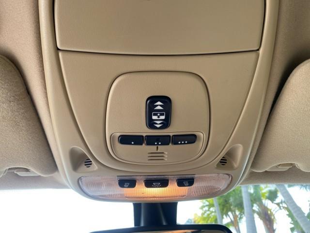 2008 Lunar Grey /Champagne Jaguar S-TYPE 3.0 1 OWNER LOW MILES 27,291 (SAJWA01A58F) with an 3.0L DOHC MPFI 24-Valve V6 Engine engine, Automatic transmission, located at 4701 North Dixie Hwy, Pompano Beach, FL, 33064, (954) 422-2889, 26.240938, -80.123474 - OUR WEBPAGE FLORIDACARS1.COM HAS OVER 100 PHOTOS AND FREE CARFAX LINK 2008 Jaguar S-Type 3.0 1 OWNER Sedan 4 DR 3.0L V6 F DOHC 24V Gasoline 28 MPG Rear Wheel Drive Features ABS Brakes Air Conditioning Alloy Wheels AM/FM Stereo Automatic Transmission CD Audio Cruise Control Front Seat Heaters Leather - Photo#67