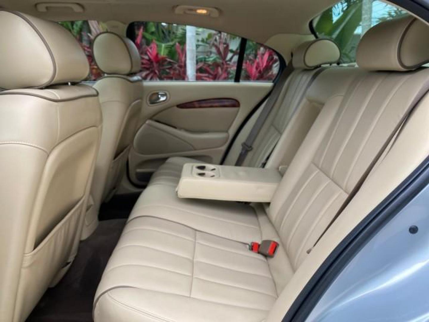 2008 Lunar Grey /Champagne Jaguar S-TYPE 3.0 1 OWNER LOW MILES 27,291 (SAJWA01A58F) with an 3.0L DOHC MPFI 24-Valve V6 Engine engine, Automatic transmission, located at 4701 North Dixie Hwy, Pompano Beach, FL, 33064, (954) 422-2889, 26.240938, -80.123474 - OUR WEBPAGE FLORIDACARS1.COM HAS OVER 100 PHOTOS AND FREE CARFAX LINK 2008 Jaguar S-Type 3.0 1 OWNER Sedan 4 DR 3.0L V6 F DOHC 24V Gasoline 28 MPG Rear Wheel Drive Features ABS Brakes Air Conditioning Alloy Wheels AM/FM Stereo Automatic Transmission CD Audio Cruise Control Front Seat Heaters Leather- Photo#81