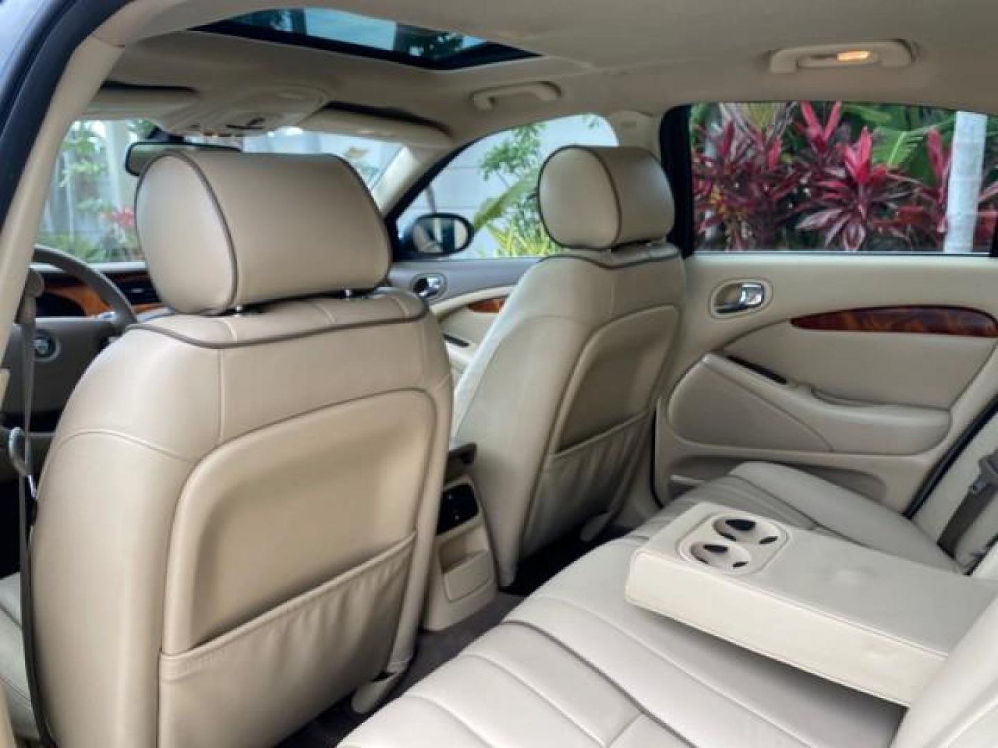 2008 Lunar Grey /Champagne Jaguar S-TYPE 3.0 1 OWNER LOW MILES 27,291 (SAJWA01A58F) with an 3.0L DOHC MPFI 24-Valve V6 Engine engine, Automatic transmission, located at 4701 North Dixie Hwy, Pompano Beach, FL, 33064, (954) 422-2889, 26.240938, -80.123474 - OUR WEBPAGE FLORIDACARS1.COM HAS OVER 100 PHOTOS AND FREE CARFAX LINK 2008 Jaguar S-Type 3.0 1 OWNER Sedan 4 DR 3.0L V6 F DOHC 24V Gasoline 28 MPG Rear Wheel Drive Features ABS Brakes Air Conditioning Alloy Wheels AM/FM Stereo Automatic Transmission CD Audio Cruise Control Front Seat Heaters Leather- Photo#84