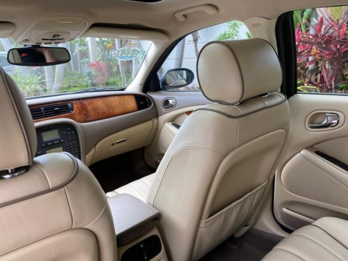 2008 Lunar Grey /Champagne Jaguar S-TYPE 3.0 1 OWNER LOW MILES 27,291 (SAJWA01A58F) with an 3.0L DOHC MPFI 24-Valve V6 Engine engine, Automatic transmission, located at 4701 North Dixie Hwy, Pompano Beach, FL, 33064, (954) 422-2889, 26.240938, -80.123474 - OUR WEBPAGE FLORIDACARS1.COM HAS OVER 100 PHOTOS AND FREE CARFAX LINK 2008 Jaguar S-Type 3.0 1 OWNER Sedan 4 DR 3.0L V6 F DOHC 24V Gasoline 28 MPG Rear Wheel Drive Features ABS Brakes Air Conditioning Alloy Wheels AM/FM Stereo Automatic Transmission CD Audio Cruise Control Front Seat Heaters Leather- Photo#89