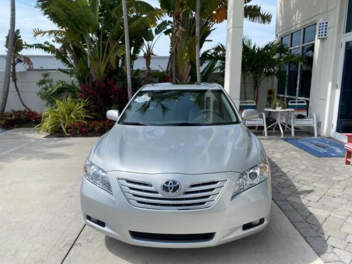 2007 Titanium Metallic /Ash Toyota Camry XLE LOW MILES 15,752 1 OWNER (4T1BK46K37U) with an 3.5L DOHC MPFI VVT-i 24-Valve V6 Engine engine, Automatic transmission, located at 4701 North Dixie Hwy, Pompano Beach, FL, 33064, (954) 422-2889, 26.240938, -80.123474 - OUR WEBPAGE FLORIDACARS1.COM HAS OVER 100 PHOTOS AND FREE CARFAX LINK 2007 Toyota Camry XLE 1 OWNER Sedan 4 DR 3.5L V6 F DOHC 24V Gasoline 31 MPG Front Wheel Drive Features ABS Brakes Air Conditioning Alloy Wheels AM/FM Stereo Automatic Transmission Auxiliary Audio Input Bluetooth Technology CD Audi- Photo#2