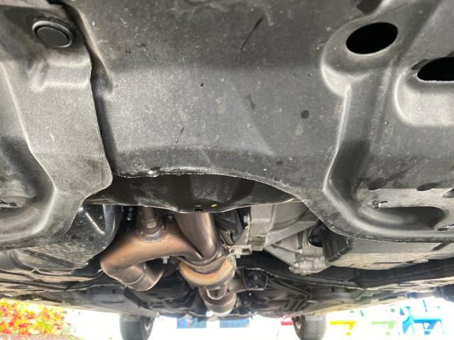 2007 Titanium Metallic /Ash Toyota Camry XLE LOW MILES 15,752 1 OWNER (4T1BK46K37U) with an 3.5L DOHC MPFI VVT-i 24-Valve V6 Engine engine, Automatic transmission, located at 4701 North Dixie Hwy, Pompano Beach, FL, 33064, (954) 422-2889, 26.240938, -80.123474 - OUR WEBPAGE FLORIDACARS1.COM HAS OVER 100 PHOTOS AND FREE CARFAX LINK 2007 Toyota Camry XLE 1 OWNER Sedan 4 DR 3.5L V6 F DOHC 24V Gasoline 31 MPG Front Wheel Drive Features ABS Brakes Air Conditioning Alloy Wheels AM/FM Stereo Automatic Transmission Auxiliary Audio Input Bluetooth Technology CD Audi - Photo#21