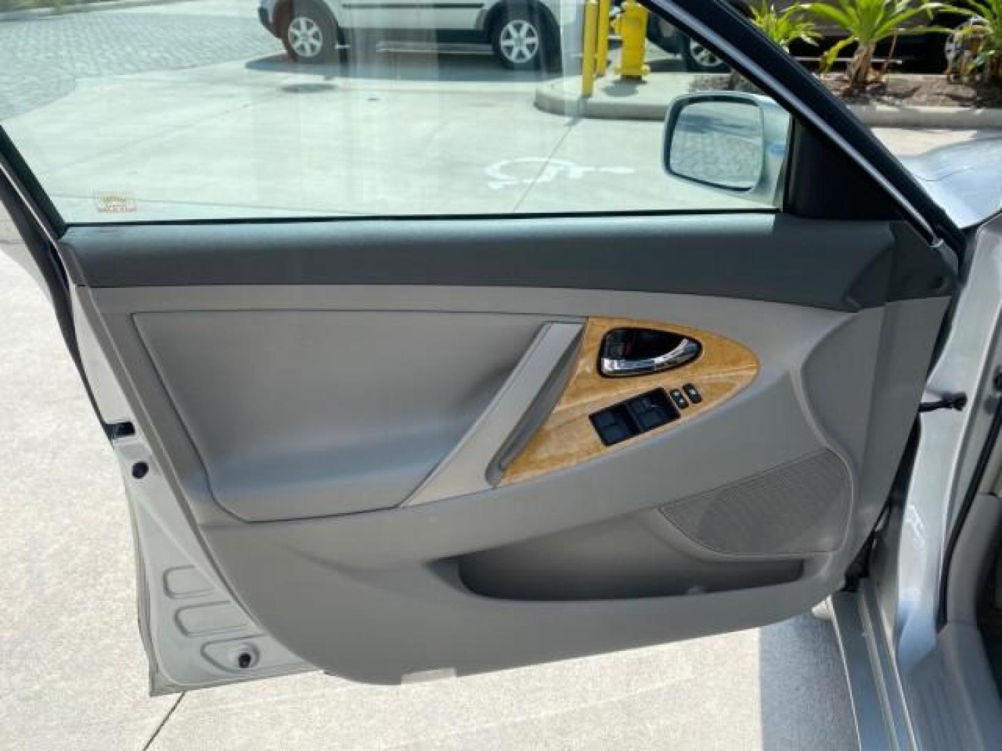 2007 Titanium Metallic /Ash Toyota Camry XLE LOW MILES 15,752 1 OWNER (4T1BK46K37U) with an 3.5L DOHC MPFI VVT-i 24-Valve V6 Engine engine, Automatic transmission, located at 4701 North Dixie Hwy, Pompano Beach, FL, 33064, (954) 422-2889, 26.240938, -80.123474 - OUR WEBPAGE FLORIDACARS1.COM HAS OVER 100 PHOTOS AND FREE CARFAX LINK 2007 Toyota Camry XLE 1 OWNER Sedan 4 DR 3.5L V6 F DOHC 24V Gasoline 31 MPG Front Wheel Drive Features ABS Brakes Air Conditioning Alloy Wheels AM/FM Stereo Automatic Transmission Auxiliary Audio Input Bluetooth Technology CD Audi- Photo#40