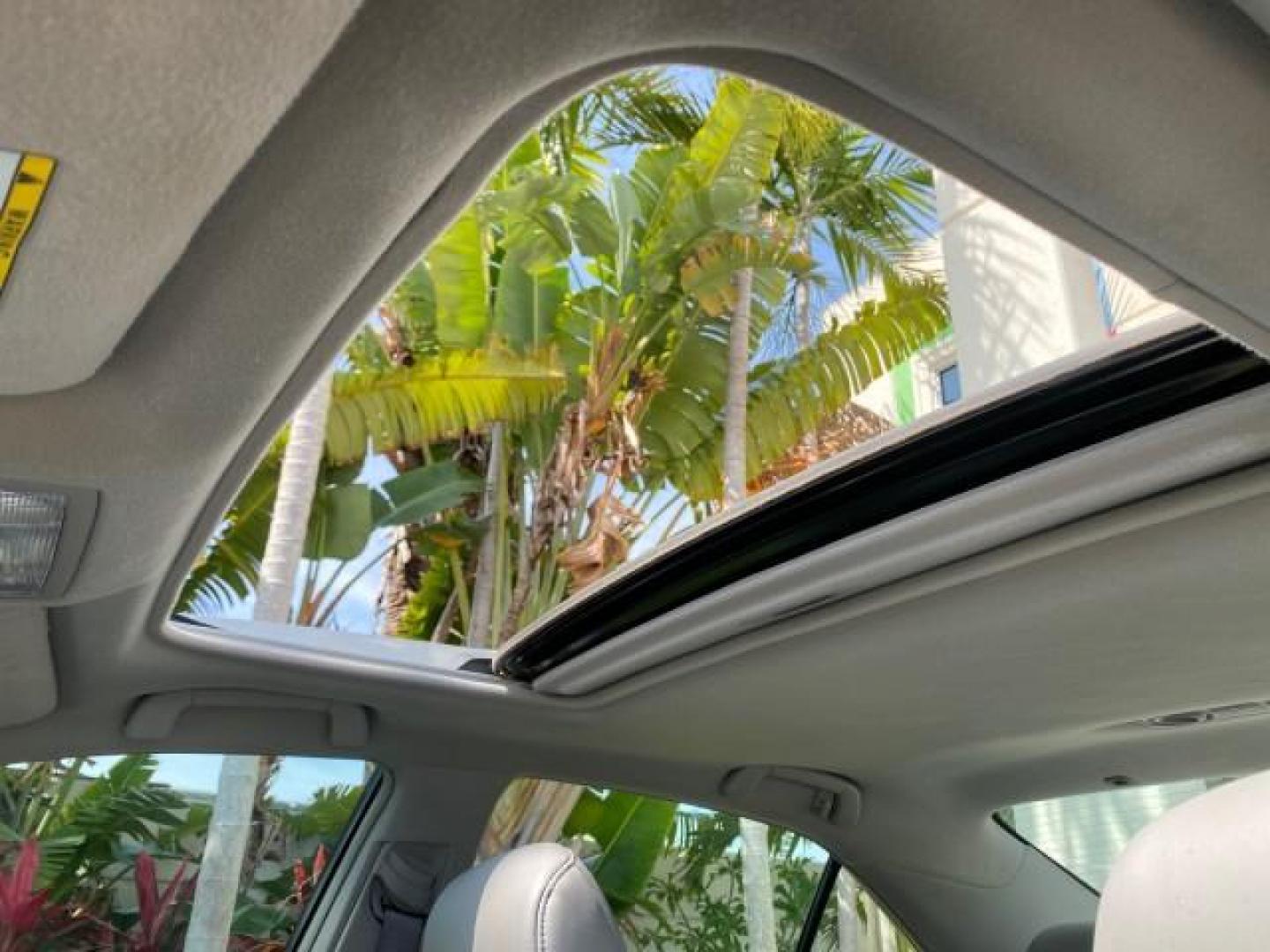 2007 Titanium Metallic /Ash Toyota Camry XLE LOW MILES 15,752 1 OWNER (4T1BK46K37U) with an 3.5L DOHC MPFI VVT-i 24-Valve V6 Engine engine, Automatic transmission, located at 4701 North Dixie Hwy, Pompano Beach, FL, 33064, (954) 422-2889, 26.240938, -80.123474 - OUR WEBPAGE FLORIDACARS1.COM HAS OVER 100 PHOTOS AND FREE CARFAX LINK 2007 Toyota Camry XLE 1 OWNER Sedan 4 DR 3.5L V6 F DOHC 24V Gasoline 31 MPG Front Wheel Drive Features ABS Brakes Air Conditioning Alloy Wheels AM/FM Stereo Automatic Transmission Auxiliary Audio Input Bluetooth Technology CD Audi- Photo#66