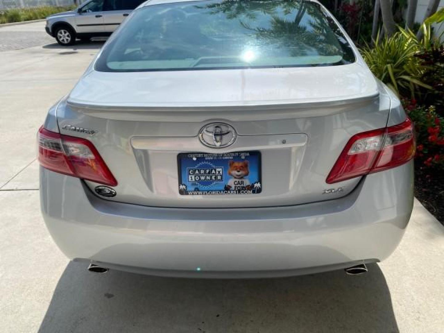 2007 Titanium Metallic /Ash Toyota Camry XLE LOW MILES 15,752 1 OWNER (4T1BK46K37U) with an 3.5L DOHC MPFI VVT-i 24-Valve V6 Engine engine, Automatic transmission, located at 4701 North Dixie Hwy, Pompano Beach, FL, 33064, (954) 422-2889, 26.240938, -80.123474 - OUR WEBPAGE FLORIDACARS1.COM HAS OVER 100 PHOTOS AND FREE CARFAX LINK 2007 Toyota Camry XLE 1 OWNER Sedan 4 DR 3.5L V6 F DOHC 24V Gasoline 31 MPG Front Wheel Drive Features ABS Brakes Air Conditioning Alloy Wheels AM/FM Stereo Automatic Transmission Auxiliary Audio Input Bluetooth Technology CD Audi- Photo#87