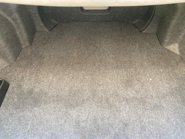2007 Titanium Metallic /Ash Toyota Camry XLE LOW MILES 15,752 1 OWNER (4T1BK46K37U) with an 3.5L DOHC MPFI VVT-i 24-Valve V6 Engine engine, Automatic transmission, located at 4701 North Dixie Hwy, Pompano Beach, FL, 33064, (954) 422-2889, 26.240938, -80.123474 - OUR WEBPAGE FLORIDACARS1.COM HAS OVER 100 PHOTOS AND FREE CARFAX LINK 2007 Toyota Camry XLE 1 OWNER Sedan 4 DR 3.5L V6 F DOHC 24V Gasoline 31 MPG Front Wheel Drive Features ABS Brakes Air Conditioning Alloy Wheels AM/FM Stereo Automatic Transmission Auxiliary Audio Input Bluetooth Technology CD Audi - Photo#95