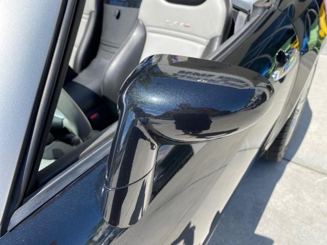 2008 Carbon Flash /Light Titanium Saturn Sky Red Line Carbon Flash SE 5 SPD (1G8MJ35X88Y) with an Turbocharged And Intercooled Ecotec 2.0L VVT DOHC 4-Cyl Aluminum Engine engine, Manual transmission, located at 4701 North Dixie Hwy, Pompano Beach, FL, 33064, (954) 422-2889, 26.240938, -80.123474 - OUR WEBPAGE FLORIDACARS1.COM HAS OVER 100 PHOTOS AND FREE CARFAX LINK 2008 Saturn SKY Red Line Carbon Flash SE Convertible 2.0L I4 F DOHC Gasoline 31 MPG Rear Wheel Drive Features ABS Brakes Air Conditioning Alloy Wheels AM/FM Stereo Auxiliary Audio Input CD Audio Cruise Control Leather Seats Manual - Photo#58