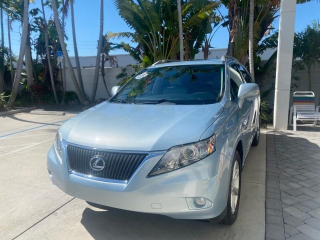 2011 Cerulean Blue Metallic /Light Gray Lexus RX 350 SUV LOW MILES 55,895 1 OWNER (2T2ZK1BAXBC) with an 3.5L DOHC SFI 24-Valve V6 Engine engine, Automatic transmission, located at 4701 North Dixie Hwy, Pompano Beach, FL, 33064, (954) 422-2889, 26.240938, -80.123474 - OUR WEBPAGE FLORIDACARS1.COM HAS OVER 100 PHOTOS AND FREE CARFAX LINK 2011 Lexus RX 350 1 OWNER 4 Door Wagon/Sport Utility 3.5L V6 F DOHC 24V Gasoline 25 MPG Front Wheel Drive Features A/C Seat(s) ABS Brakes Air Conditioning Alloy Wheels AM/FM Stereo Automatic Transmission Auxiliary Audio Input Blue - Photo#3