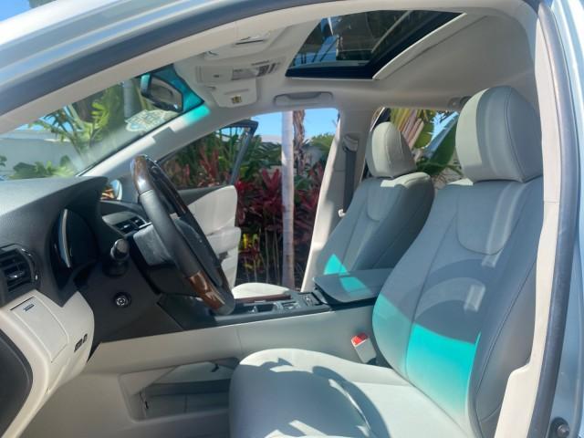 2011 Cerulean Blue Metallic /Light Gray Lexus RX 350 SUV LOW MILES 55,895 1 OWNER (2T2ZK1BAXBC) with an 3.5L DOHC SFI 24-Valve V6 Engine engine, Automatic transmission, located at 4701 North Dixie Hwy, Pompano Beach, FL, 33064, (954) 422-2889, 26.240938, -80.123474 - OUR WEBPAGE FLORIDACARS1.COM HAS OVER 100 PHOTOS AND FREE CARFAX LINK 2011 Lexus RX 350 1 OWNER 4 Door Wagon/Sport Utility 3.5L V6 F DOHC 24V Gasoline 25 MPG Front Wheel Drive Features A/C Seat(s) ABS Brakes Air Conditioning Alloy Wheels AM/FM Stereo Automatic Transmission Auxiliary Audio Input Blue - Photo#10