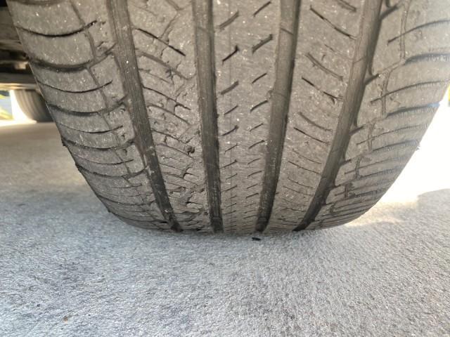 2011 Cerulean Blue Metallic /Light Gray Lexus RX 350 SUV LOW MILES 55,895 1 OWNER (2T2ZK1BAXBC) with an 3.5L DOHC SFI 24-Valve V6 Engine engine, Automatic transmission, located at 4701 North Dixie Hwy, Pompano Beach, FL, 33064, (954) 422-2889, 26.240938, -80.123474 - OUR WEBPAGE FLORIDACARS1.COM HAS OVER 100 PHOTOS AND FREE CARFAX LINK 2011 Lexus RX 350 1 OWNER 4 Door Wagon/Sport Utility 3.5L V6 F DOHC 24V Gasoline 25 MPG Front Wheel Drive Features A/C Seat(s) ABS Brakes Air Conditioning Alloy Wheels AM/FM Stereo Automatic Transmission Auxiliary Audio Input Blue - Photo#20