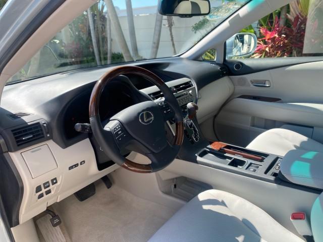2011 Cerulean Blue Metallic /Light Gray Lexus RX 350 SUV LOW MILES 55,895 1 OWNER (2T2ZK1BAXBC) with an 3.5L DOHC SFI 24-Valve V6 Engine engine, Automatic transmission, located at 4701 North Dixie Hwy, Pompano Beach, FL, 33064, (954) 422-2889, 26.240938, -80.123474 - OUR WEBPAGE FLORIDACARS1.COM HAS OVER 100 PHOTOS AND FREE CARFAX LINK 2011 Lexus RX 350 1 OWNER 4 Door Wagon/Sport Utility 3.5L V6 F DOHC 24V Gasoline 25 MPG Front Wheel Drive Features A/C Seat(s) ABS Brakes Air Conditioning Alloy Wheels AM/FM Stereo Automatic Transmission Auxiliary Audio Input Blue - Photo#47