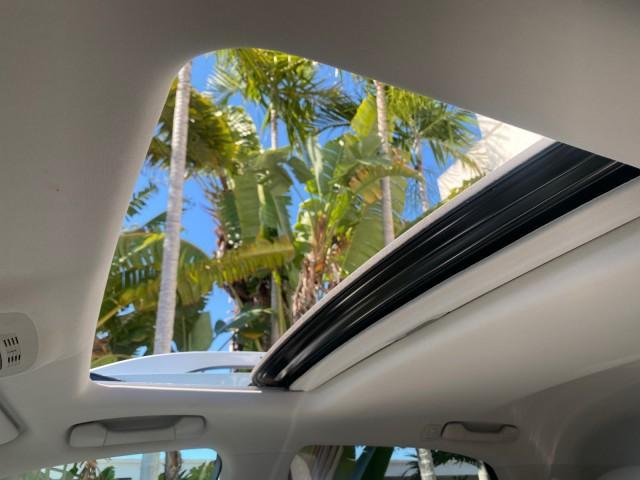 2011 Cerulean Blue Metallic /Light Gray Lexus RX 350 SUV LOW MILES 55,895 1 OWNER (2T2ZK1BAXBC) with an 3.5L DOHC SFI 24-Valve V6 Engine engine, Automatic transmission, located at 4701 North Dixie Hwy, Pompano Beach, FL, 33064, (954) 422-2889, 26.240938, -80.123474 - OUR WEBPAGE FLORIDACARS1.COM HAS OVER 100 PHOTOS AND FREE CARFAX LINK 2011 Lexus RX 350 1 OWNER 4 Door Wagon/Sport Utility 3.5L V6 F DOHC 24V Gasoline 25 MPG Front Wheel Drive Features A/C Seat(s) ABS Brakes Air Conditioning Alloy Wheels AM/FM Stereo Automatic Transmission Auxiliary Audio Input Blue - Photo#78