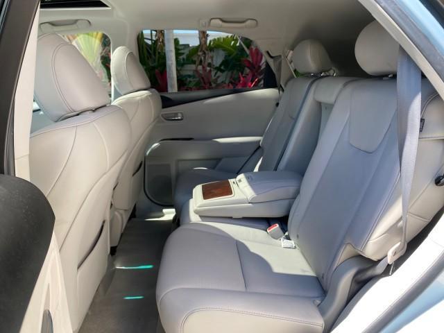 2011 Cerulean Blue Metallic /Light Gray Lexus RX 350 SUV LOW MILES 55,895 1 OWNER (2T2ZK1BAXBC) with an 3.5L DOHC SFI 24-Valve V6 Engine engine, Automatic transmission, located at 4701 North Dixie Hwy, Pompano Beach, FL, 33064, (954) 422-2889, 26.240938, -80.123474 - OUR WEBPAGE FLORIDACARS1.COM HAS OVER 100 PHOTOS AND FREE CARFAX LINK 2011 Lexus RX 350 1 OWNER 4 Door Wagon/Sport Utility 3.5L V6 F DOHC 24V Gasoline 25 MPG Front Wheel Drive Features A/C Seat(s) ABS Brakes Air Conditioning Alloy Wheels AM/FM Stereo Automatic Transmission Auxiliary Audio Input Blue - Photo#84