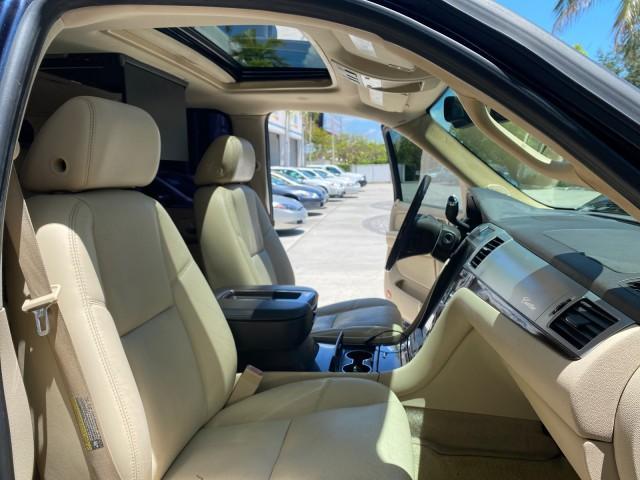 2007 Blue Chip /Cocoa/Very Light Cashmere Cadillac Escalade ESV SUNROOF AWD LOW MILES 47,118 (1GYFK66827R) with an 6.2L Vortec 1000 VVT V8 SFI Engine engine, Automatic transmission, located at 4701 North Dixie Hwy, Pompano Beach, FL, 33064, (954) 422-2889, 26.240938, -80.123474 - OUR WEBPAGE FLORIDACARS1.COM HAS OVER 100 PHOTOS AND FREE CARFAX LINK 2007 Cadillac Escalade ESV 4WD 4 Door Wagon/Sport Utility 6.2L V8 F Gasoline 19 MPG All Wheel Drive Features 20 Inch Plus Wheels 4WD/AWD A/C Seat(s) ABS Brakes Air Conditioning Alloy Wheels AM/FM Stereo Automatic Transmission Blue - Photo#12