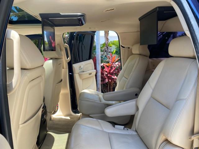 2007 Blue Chip /Cocoa/Very Light Cashmere Cadillac Escalade ESV SUNROOF AWD LOW MILES 47,118 (1GYFK66827R) with an 6.2L Vortec 1000 VVT V8 SFI Engine engine, Automatic transmission, located at 4701 North Dixie Hwy, Pompano Beach, FL, 33064, (954) 422-2889, 26.240938, -80.123474 - OUR WEBPAGE FLORIDACARS1.COM HAS OVER 100 PHOTOS AND FREE CARFAX LINK 2007 Cadillac Escalade ESV 4WD 4 Door Wagon/Sport Utility 6.2L V8 F Gasoline 19 MPG All Wheel Drive Features 20 Inch Plus Wheels 4WD/AWD A/C Seat(s) ABS Brakes Air Conditioning Alloy Wheels AM/FM Stereo Automatic Transmission Blue - Photo#14