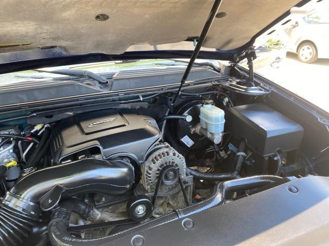 2007 Blue Chip /Cocoa/Very Light Cashmere Cadillac Escalade ESV SUNROOF AWD LOW MILES 47,118 (1GYFK66827R) with an 6.2L Vortec 1000 VVT V8 SFI Engine engine, Automatic transmission, located at 4701 North Dixie Hwy, Pompano Beach, FL, 33064, (954) 422-2889, 26.240938, -80.123474 - OUR WEBPAGE FLORIDACARS1.COM HAS OVER 100 PHOTOS AND FREE CARFAX LINK 2007 Cadillac Escalade ESV 4WD 4 Door Wagon/Sport Utility 6.2L V8 F Gasoline 19 MPG All Wheel Drive Features 20 Inch Plus Wheels 4WD/AWD A/C Seat(s) ABS Brakes Air Conditioning Alloy Wheels AM/FM Stereo Automatic Transmission Blue - Photo#25