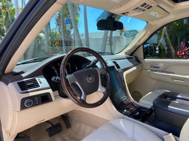 2007 Blue Chip /Cocoa/Very Light Cashmere Cadillac Escalade ESV SUNROOF AWD LOW MILES 47,118 (1GYFK66827R) with an 6.2L Vortec 1000 VVT V8 SFI Engine engine, Automatic transmission, located at 4701 North Dixie Hwy, Pompano Beach, FL, 33064, (954) 422-2889, 26.240938, -80.123474 - OUR WEBPAGE FLORIDACARS1.COM HAS OVER 100 PHOTOS AND FREE CARFAX LINK 2007 Cadillac Escalade ESV 4WD 4 Door Wagon/Sport Utility 6.2L V8 F Gasoline 19 MPG All Wheel Drive Features 20 Inch Plus Wheels 4WD/AWD A/C Seat(s) ABS Brakes Air Conditioning Alloy Wheels AM/FM Stereo Automatic Transmission Blue - Photo#48
