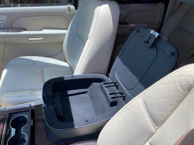 2007 Blue Chip /Cocoa/Very Light Cashmere Cadillac Escalade ESV SUNROOF AWD LOW MILES 47,118 (1GYFK66827R) with an 6.2L Vortec 1000 VVT V8 SFI Engine engine, Automatic transmission, located at 4701 North Dixie Hwy, Pompano Beach, FL, 33064, (954) 422-2889, 26.240938, -80.123474 - OUR WEBPAGE FLORIDACARS1.COM HAS OVER 100 PHOTOS AND FREE CARFAX LINK 2007 Cadillac Escalade ESV 4WD 4 Door Wagon/Sport Utility 6.2L V8 F Gasoline 19 MPG All Wheel Drive Features 20 Inch Plus Wheels 4WD/AWD A/C Seat(s) ABS Brakes Air Conditioning Alloy Wheels AM/FM Stereo Automatic Transmission Blue - Photo#64