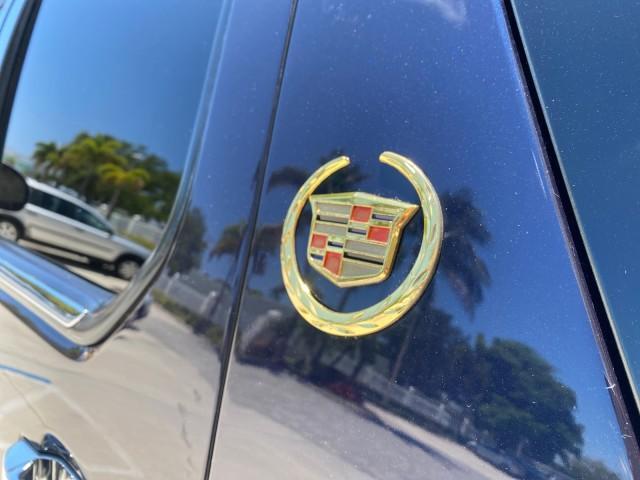 2007 Blue Chip /Cocoa/Very Light Cashmere Cadillac Escalade ESV SUNROOF AWD LOW MILES 47,118 (1GYFK66827R) with an 6.2L Vortec 1000 VVT V8 SFI Engine engine, Automatic transmission, located at 4701 North Dixie Hwy, Pompano Beach, FL, 33064, (954) 422-2889, 26.240938, -80.123474 - OUR WEBPAGE FLORIDACARS1.COM HAS OVER 100 PHOTOS AND FREE CARFAX LINK 2007 Cadillac Escalade ESV 4WD 4 Door Wagon/Sport Utility 6.2L V8 F Gasoline 19 MPG All Wheel Drive Features 20 Inch Plus Wheels 4WD/AWD A/C Seat(s) ABS Brakes Air Conditioning Alloy Wheels AM/FM Stereo Automatic Transmission Blue - Photo#94