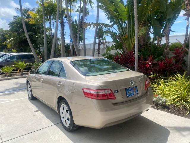 2009 Desert Sand Metallic /Bisque Toyota Camry LE LOW MILES 18,727 1 OWNER (4T1BE46K59U) with an 2.4L DOHC VVT-i 16-Valve 4-Cyl Engine engine, Automatic transmission, located at 4701 North Dixie Hwy, Pompano Beach, FL, 33064, (954) 422-2889, 26.240938, -80.123474 - OUR WEBPAGE FLORIDACARS1.COM HAS OVER 100 PHOTOS AND FREE CARFAX LINK 2009 Toyota Camry LE 1 OWNER Sedan 4 DR 2.4L I4 F DOHC 16V Gasoline 31 MPG Front Wheel Drive Features ABS Brakes Air Conditioning AM/FM Stereo Automatic Transmission Auxiliary Audio Input CD Audio Cruise Control Leather Seats Over - Photo#5