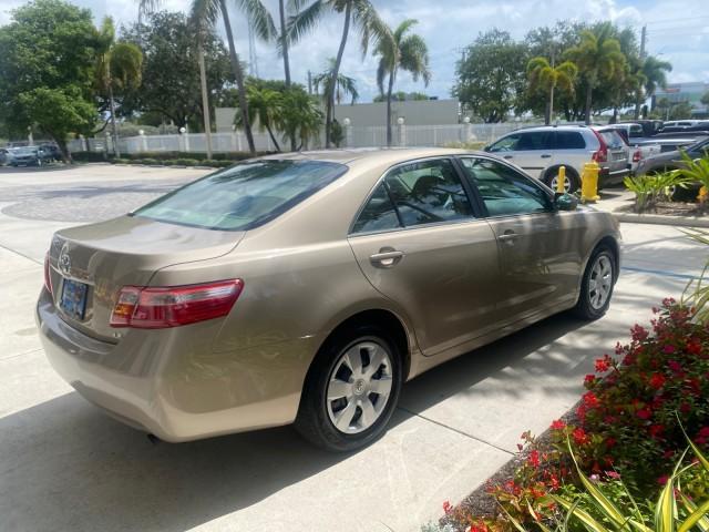 2009 Desert Sand Metallic /Bisque Toyota Camry LE LOW MILES 18,727 1 OWNER (4T1BE46K59U) with an 2.4L DOHC VVT-i 16-Valve 4-Cyl Engine engine, Automatic transmission, located at 4701 North Dixie Hwy, Pompano Beach, FL, 33064, (954) 422-2889, 26.240938, -80.123474 - OUR WEBPAGE FLORIDACARS1.COM HAS OVER 100 PHOTOS AND FREE CARFAX LINK 2009 Toyota Camry LE 1 OWNER Sedan 4 DR 2.4L I4 F DOHC 16V Gasoline 31 MPG Front Wheel Drive Features ABS Brakes Air Conditioning AM/FM Stereo Automatic Transmission Auxiliary Audio Input CD Audio Cruise Control Leather Seats Over - Photo#7